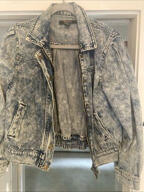 Forever 21 Acid Wash Bomber Jacket - Light Blue size small